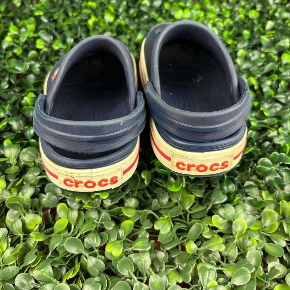 Crocs Navy Blue Kids Water Shoes Size 8/9